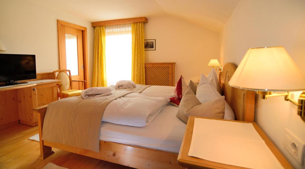 Hotel Brunnerhof Rasun di Sotto Exterior photo