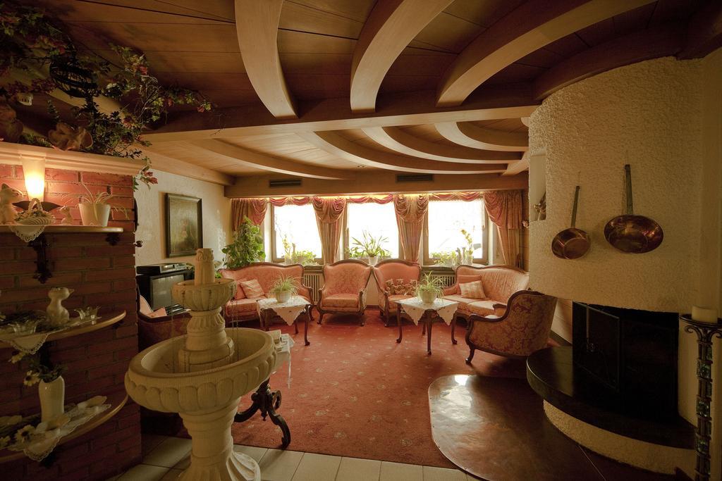 Hotel Brunnerhof Rasun di Sotto Exterior photo